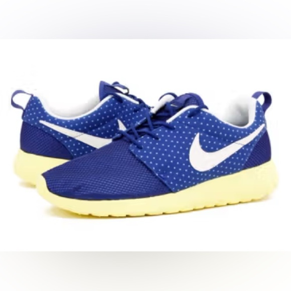 Nike Women’s Roshe Sneakers in Blue and Yellow